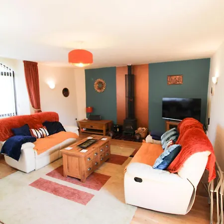 Rayson Hall Barn, Holiday home
