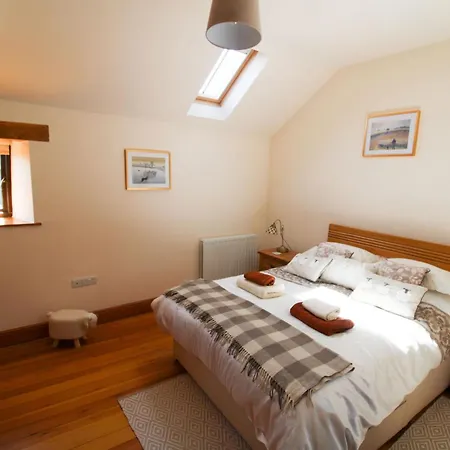 Rayson Hall Barn, Holiday home
